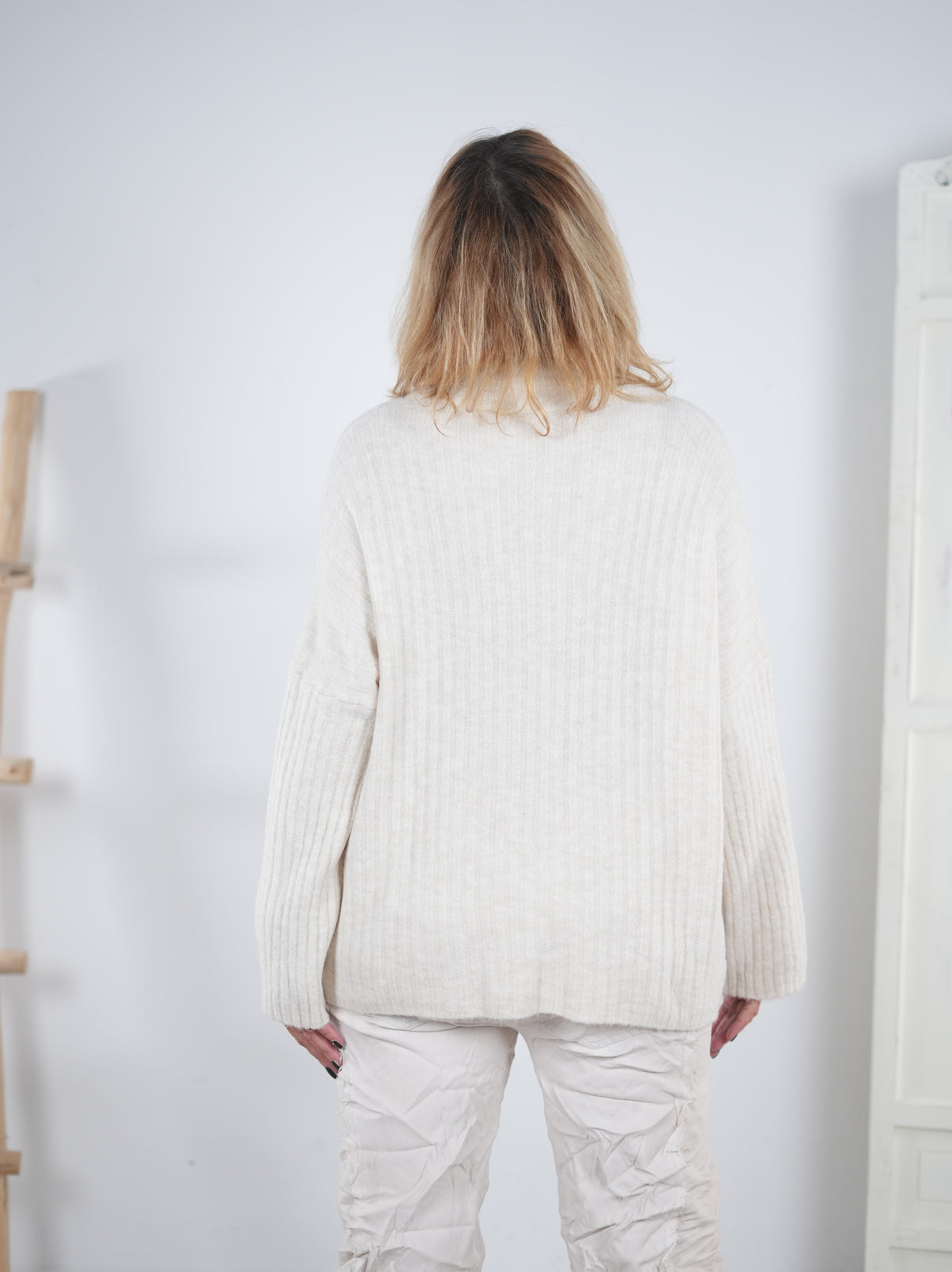Strickpulli in Rippen gestrickt