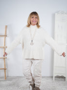Strickpulli in Rippen gestrickt