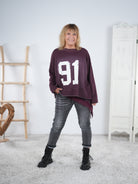 Sweatshirt mit großem Print und ausgefranstem Abschluss