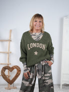 weicher Strickpulli mit überschnittenem Arm Olive